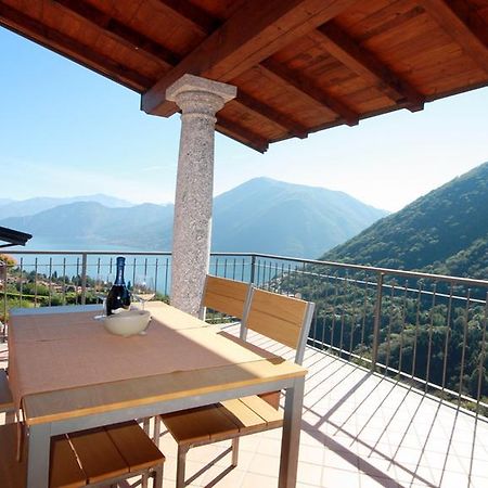 The Balcony On The Lake Dizzasco Exterior photo